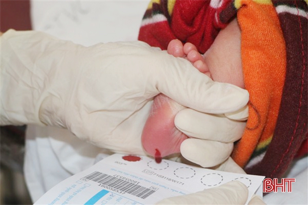 Sàng lọc sau sinh, phát hiện sớm nguy cơ tim bẩm sinh và các bệnh lý cho trẻ